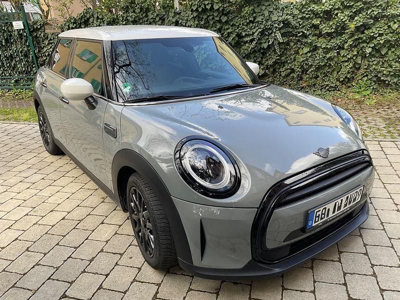 Gebraucht Mini Cooper Classic 136 PS (100 kW) 2022 Grau Kleinwagen