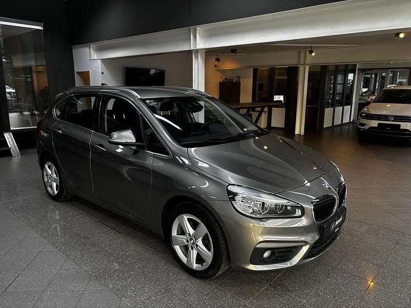 Gebraucht BMW 218 Active Tourer Performance 136 PS (100 kW) 2015 Silber Van / Kleinbus