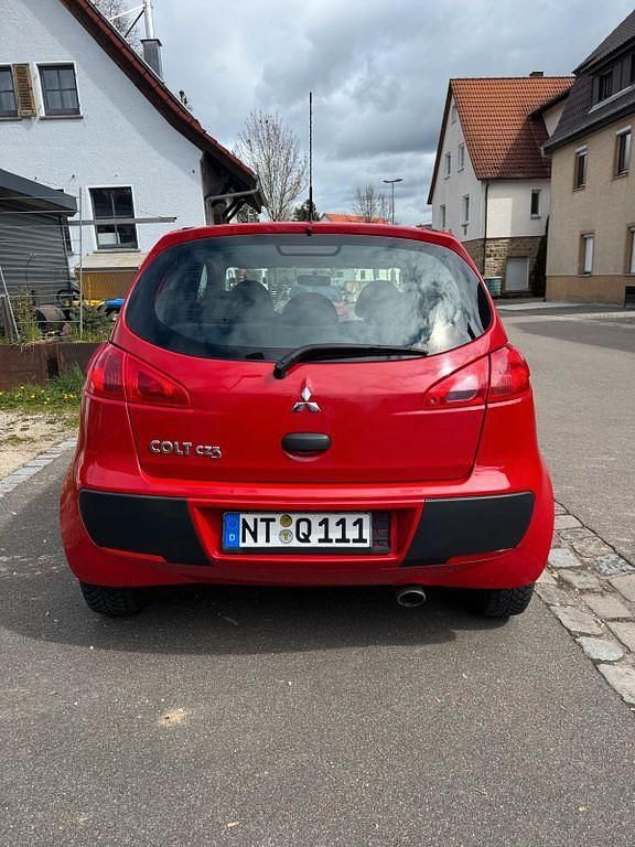 Gebraucht Mitsubishi Colt 95 PS (69 kW) 2006 Rot Limousine
