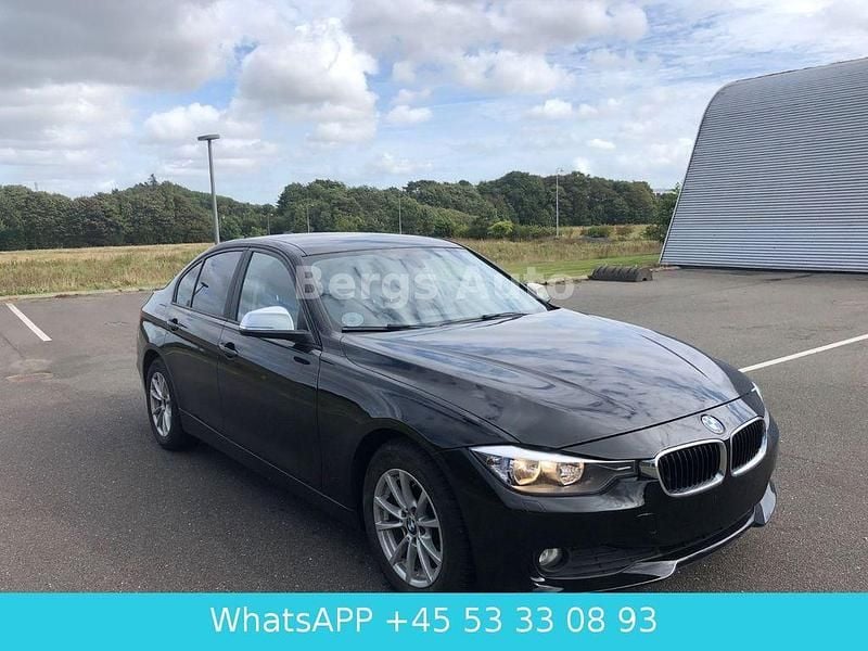 Schwarz Gebraucht 2014 BMW 318 Limousine | 9.000 € (Guter Preis) - Bild 1/4