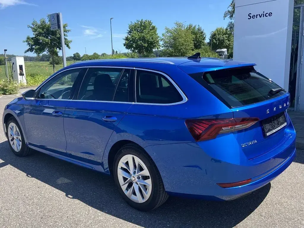Gebraucht Skoda Octavia Style 150 PS (110 kW) 2024 Blau Kombi
