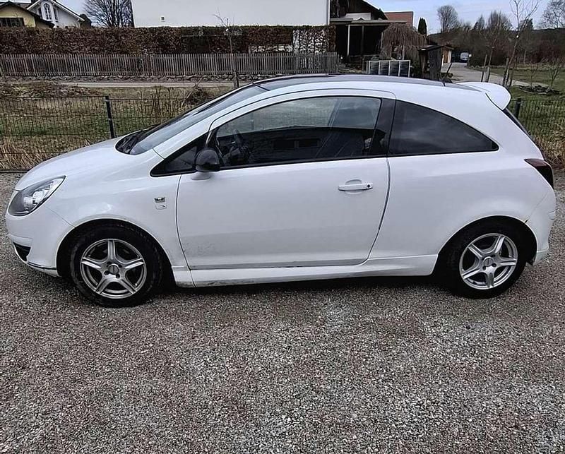 Gebraucht Opel Corsa 80 PS (58 kW) 2009 Weiß Kleinwagen