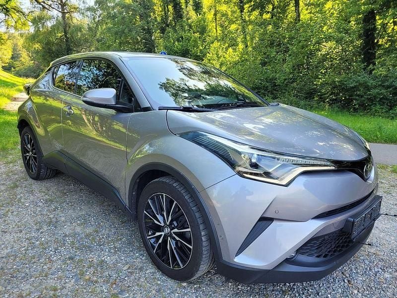 Silber Gebraucht 2018 Toyota C-HR Style SUV | 15.900 € (Etwas zu teuer) - Bild 1/4
