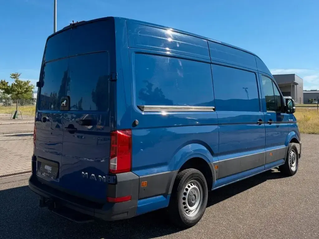 Gebraucht MAN TGE 140 PS (102 kW) 2017 Blau Van