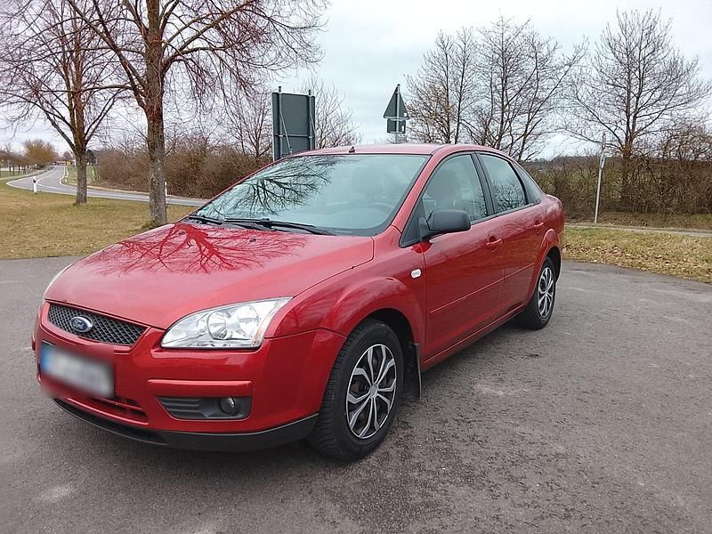 Gebraucht Ford Focus Style 109 PS (80 kW) 2007 Orange Limousine