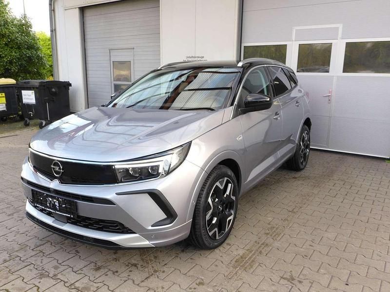 Kontrast grau Gebraucht 2022 Opel Grandland X Ultimate SUV | 38.599 € - Bild 1/4