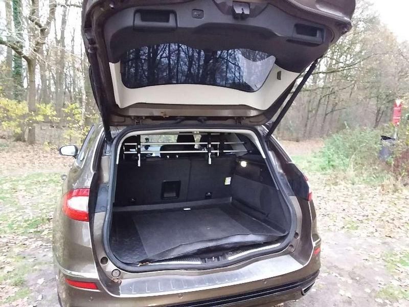 Gebraucht Ford Mondeo Vignale 211 PS (155 kW) 2017 Beige Kombi