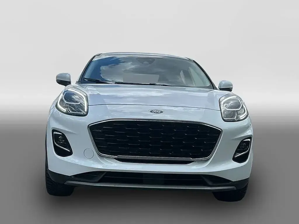 Używany Ford Puma Titanium 125 KM (91 kW) 2023 Biały SUV