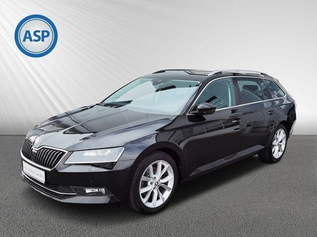 Schwarz metallic Gebraucht 2017 Skoda Superb Style Kombi | 19.890 € (Etwas zu teuer) - Bild 1/4