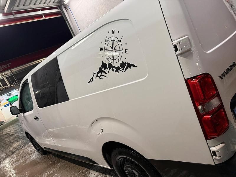 Gebraucht Opel Vivaro 144 PS (105 kW) 2024 Weiß Van / Kleinbus