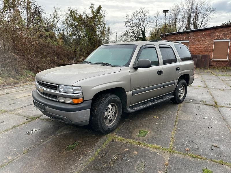 Beige Gebraucht 2001 Chevrolet Tahoe SUV | 3.000 € (Fairer Preis) - Bild 1/4