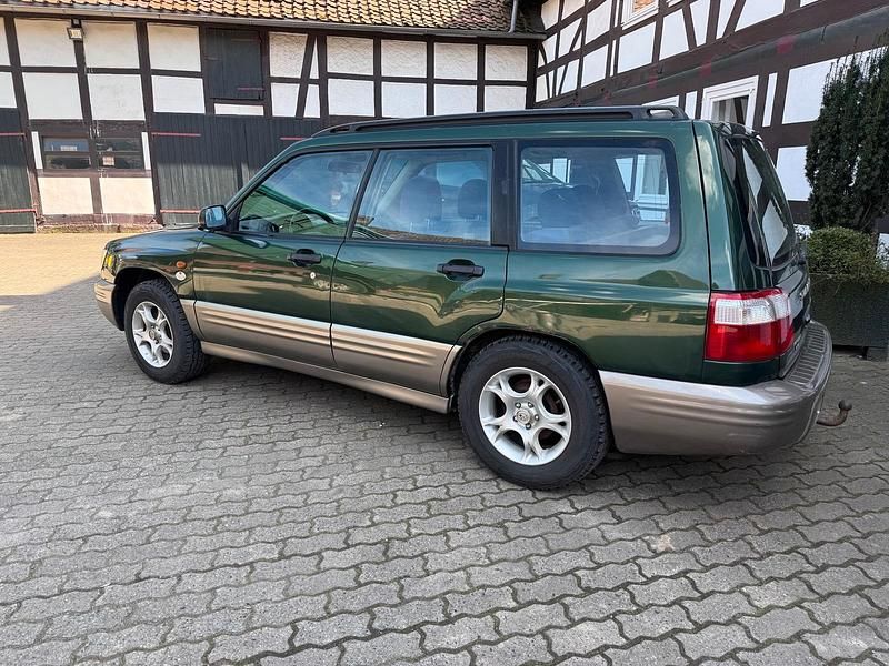 Gebraucht Subaru Forester 125 PS (91 kW) 2002 Grün SUV