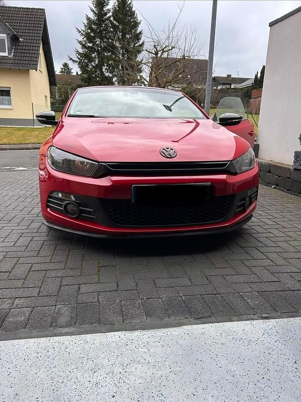 Gebraucht VW Scirocco 140 PS (102 kW) 2009 Rot Coupé