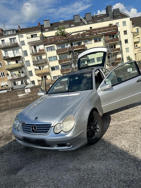 Gebraucht Mercedes C200 163 PS (119 kW) 2000 Grau Coupé