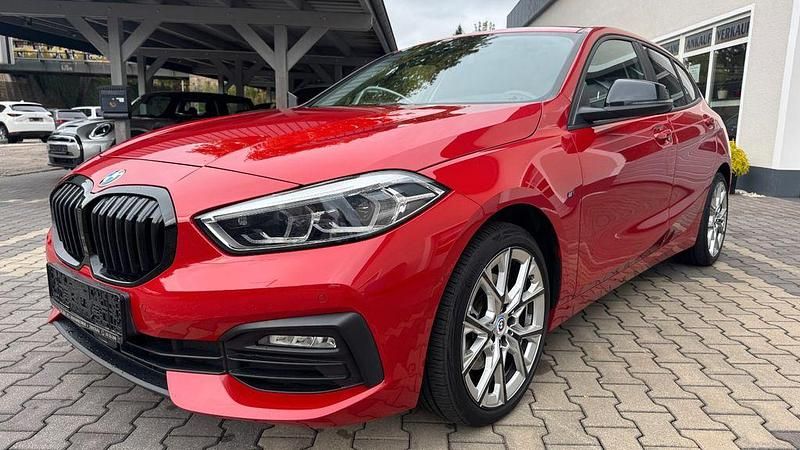 Gebraucht BMW 116 Sport Line 116 PS (85 kW) 2019 Rot Kleinwagen