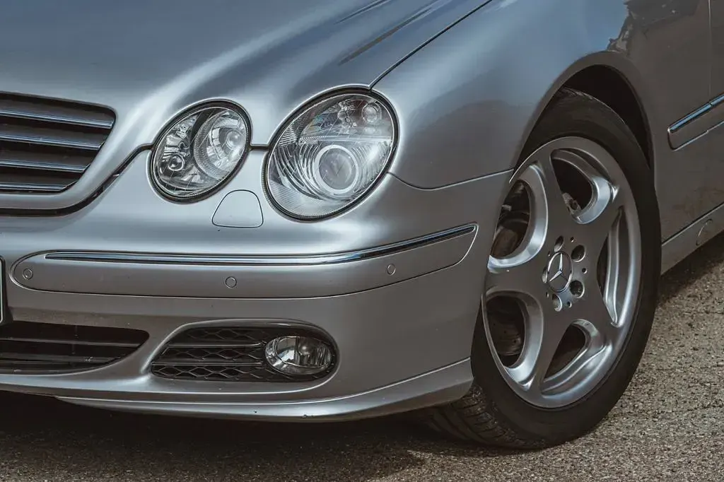 Gebraucht Mercedes CL500 306 PS (225 kW) 2005 Silber Coupé