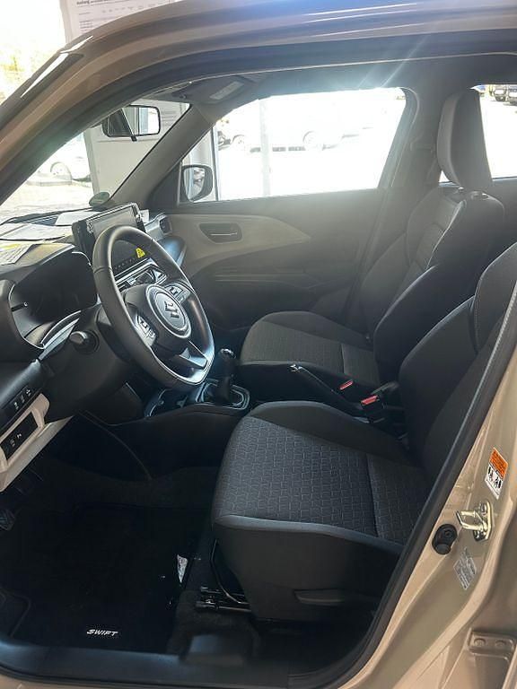 Neu Suzuki Swift Comfort 83 PS (61 kW) 2025 Beige Kleinwagen