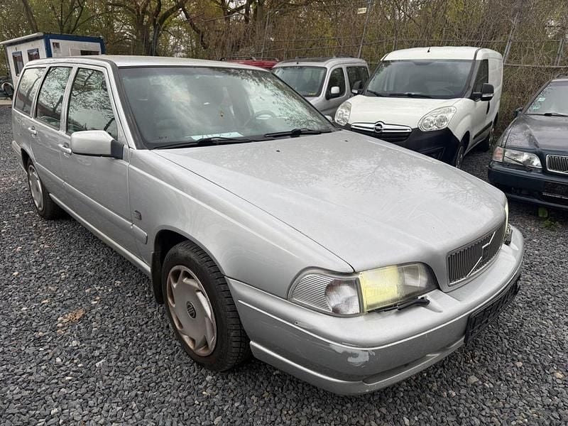 Occasion Volvo V70 144 ch (105 kW) 1998 Argent Break