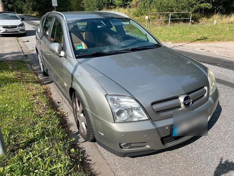 Silber Gebraucht 2002 Opel Signum Kombi | 2.400 € - Bild 1/4