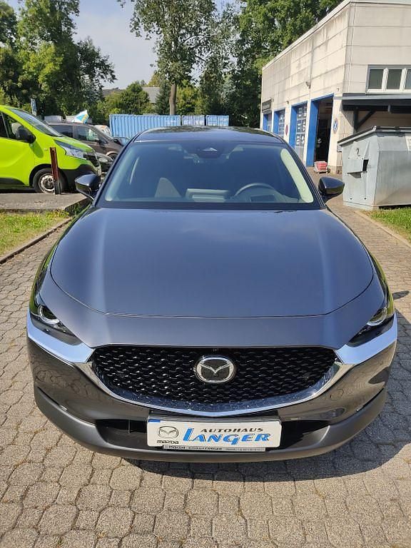 Grau Neu 2025 Mazda CX-30 Exclusive SUV | 29.200 € - Bild 1/4