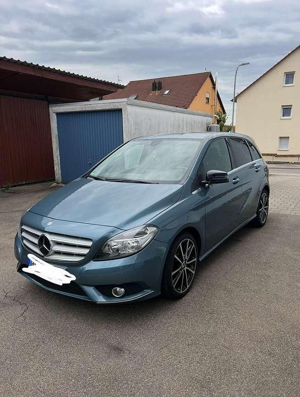 Gebraucht 2013 Mercedes B180 Van / Kleinbus | 8.990 € (Fairer Preis) - Bild 1/4