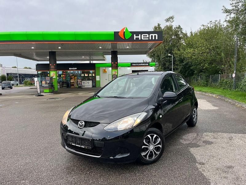 Schwarz Gebraucht 2010 Mazda 2 Active Limousine | 2.999 € (Fairer Preis) - Bild 1/4