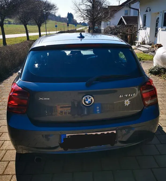 Gebraucht BMW 120 Performance 184 PS (135 kW) 2013 Grau Kleinwagen