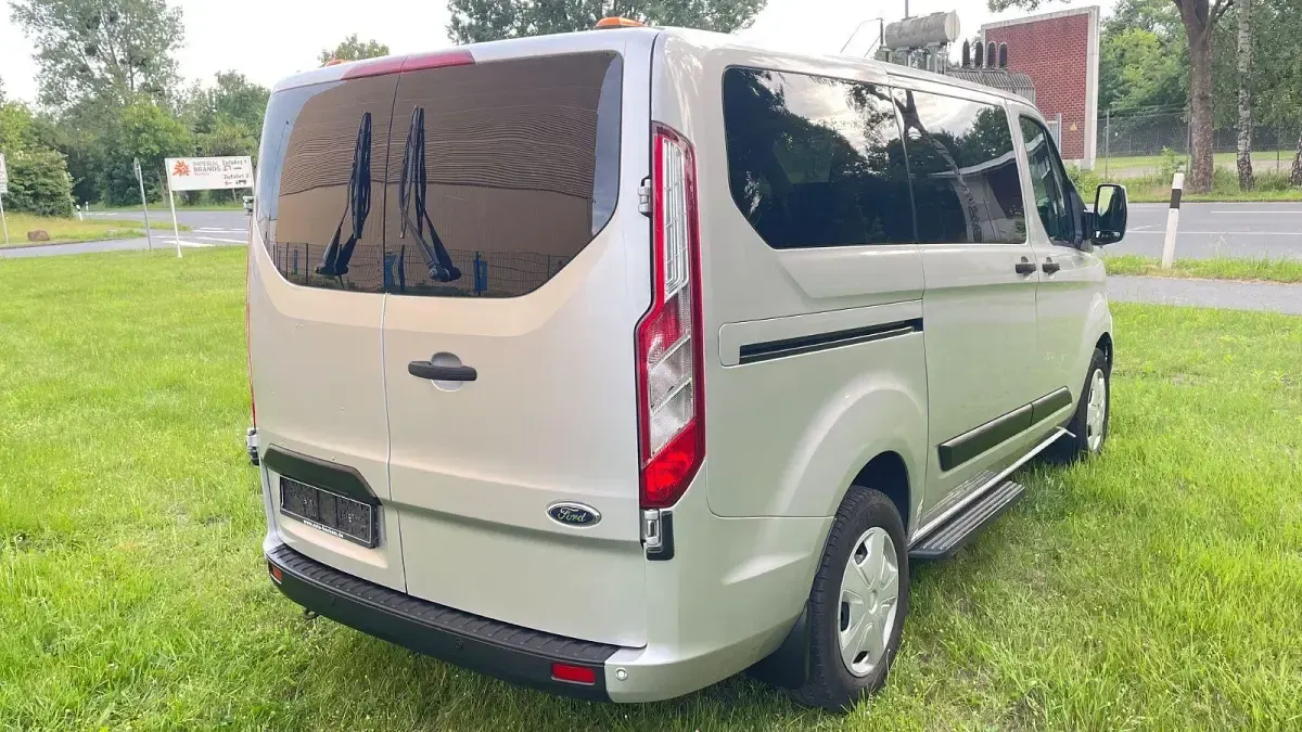 Gebraucht Ford Transit Custom 107 PS (78 kW) 2020 Silber Limousine