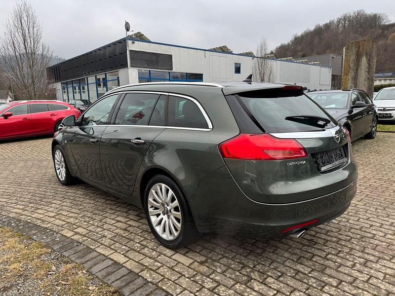 Gebraucht Opel Insignia Cosmo 140 PS (102 kW) 2009 Grün Kombi
