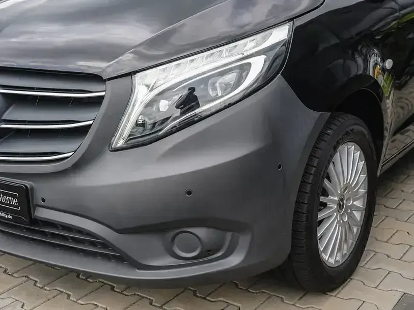 Gebraucht Mercedes Vito 163 PS (119 kW) 2021 Schwarz Van