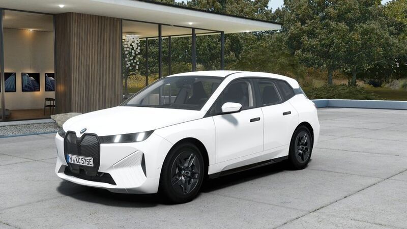 Neu BMW iX 400 kW (544 PS) 2025 Alpinweiß uni SUV