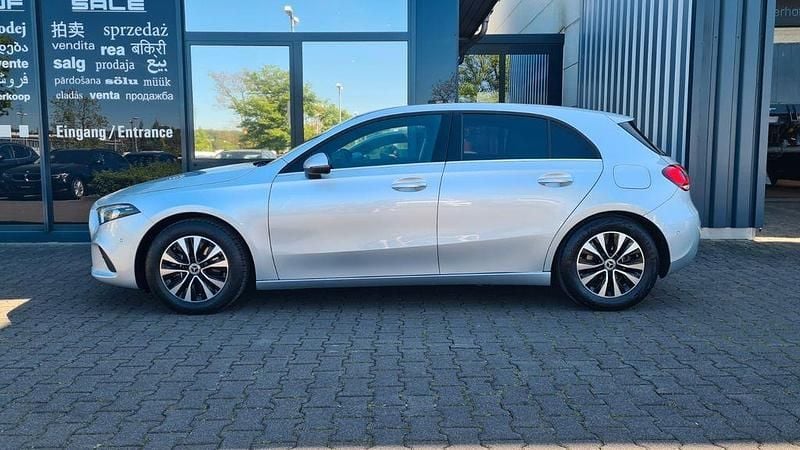 Gebraucht Mercedes A200 163 PS (119 kW) 2021 Silber Limousine