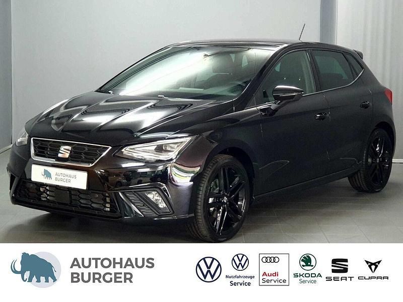 Schwarz Gebraucht 2024 Seat Ibiza FR Limousine | 25.980 € (Fairer Preis) - Bild 1/4