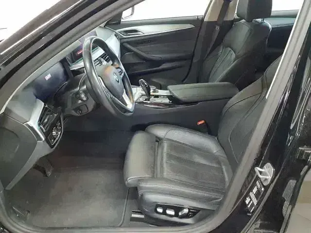 Gebraucht BMW 530 Sport Line 286 PS (210 kW) 2023 Schwarz Kombi