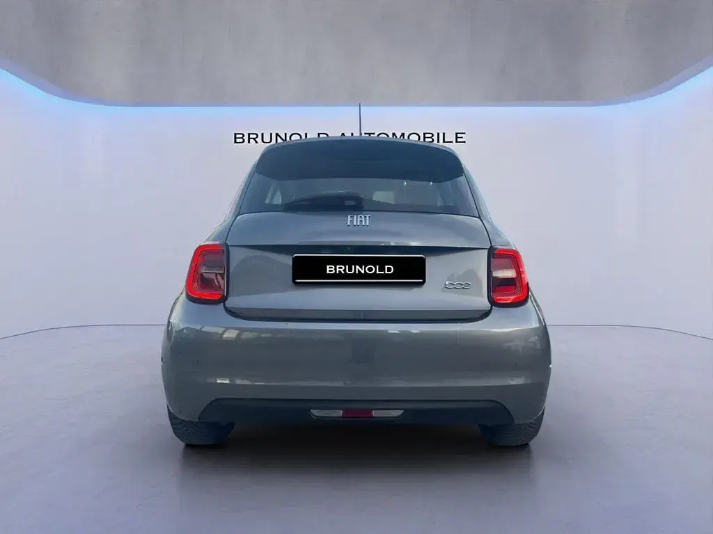 Gebraucht Fiat 500e Icon 86 kW (118 PS) 2021 Grau