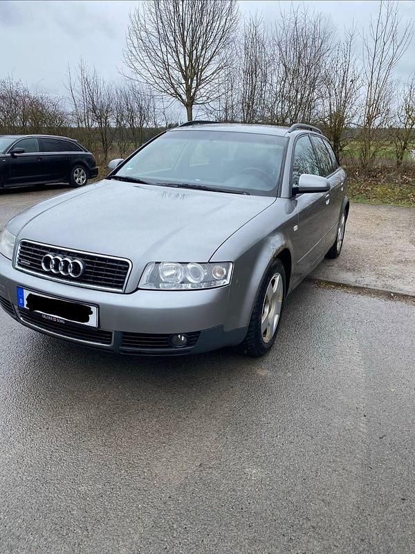 Gebraucht Audi A4 163 PS (119 kW) 2003 Grau Kombi