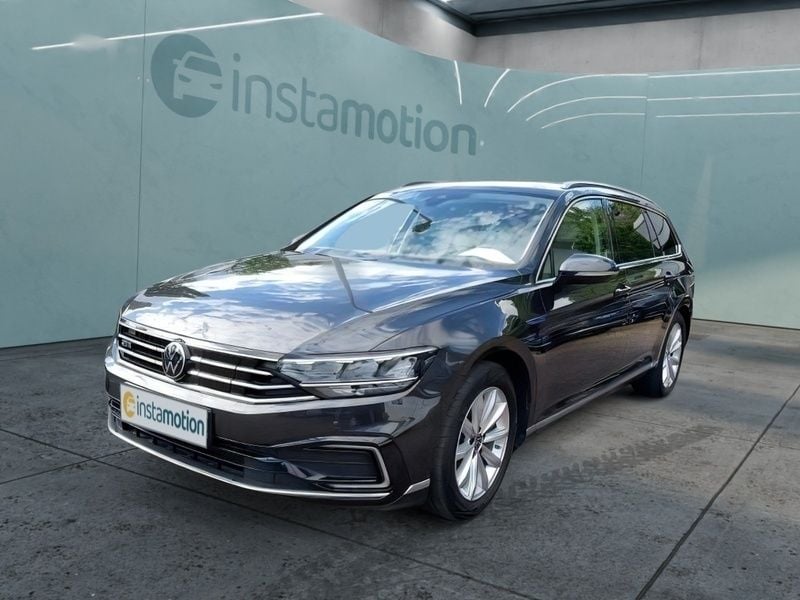 Grau Gebraucht 2020 VW Passat GTE Kombi | 24.380 € (Fairer Preis) - Bild 1/4
