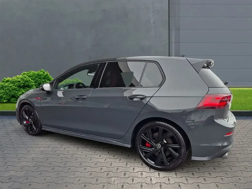 Gebraucht VW Golf VIII GTI 245 PS (180 kW) 2023 Grau Limousine