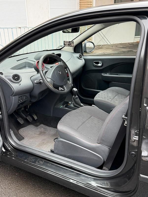 Gebraucht Renault Twingo 76 PS (55 kW) 2009 Schwarz Kleinwagen