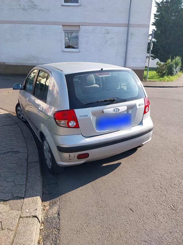 Gebraucht Hyundai Getz 70 PS (51 kW) 2005 Silber Kleinwagen