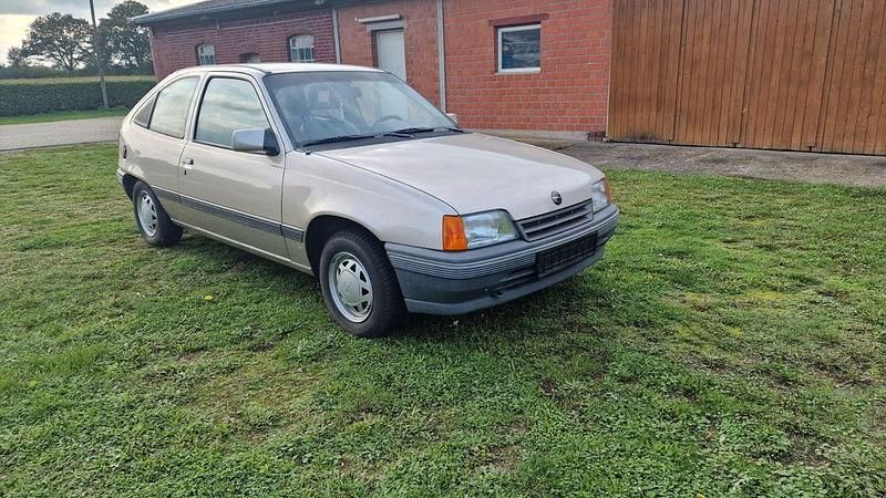 Gebraucht Opel Kadett 75 PS (55 kW) 1991 Silber