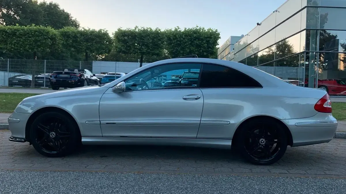Gebraucht Mercedes CLK320 AMG 218 PS (160 kW) 2003 Silber Coupé