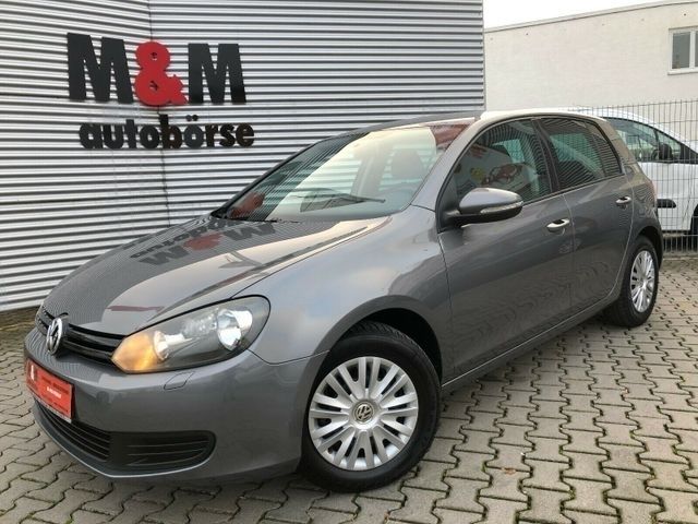 Grau Gebraucht 2012 VW Golf VI Trendline Limousine | 9.900 € (Teuer) - Bild 1/4