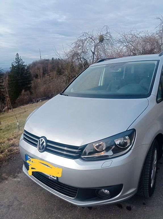 Gebraucht VW Touran Comfortline 105 PS (77 kW) 2013 Silber Van / Kleinbus
