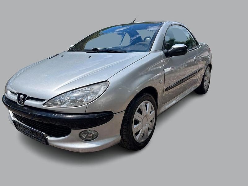 Gebraucht Peugeot 206 CC Platinum 109 PS (80 kW) 2003 Silber Cabrio