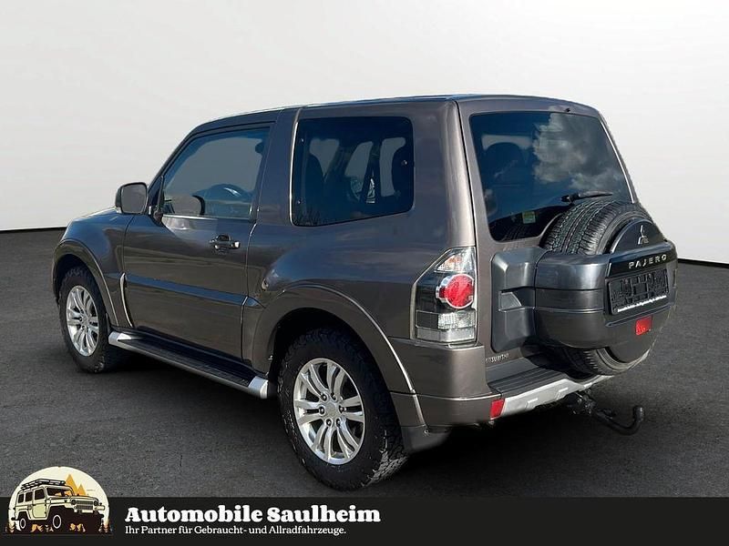 Gebraucht Mitsubishi Pajero 190 PS (139 kW) 2017 Braun SUV