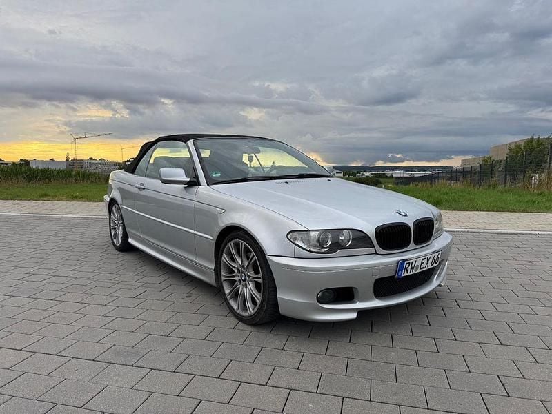 Silber Gebraucht 2003 BMW 325 Cabriolet M Sport Cabrio | 14.749 € (Teuer) - Bild 1/4