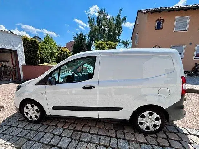 Gebraucht Ford Transit 75 PS (55 kW) 2023 Weiß Limousine