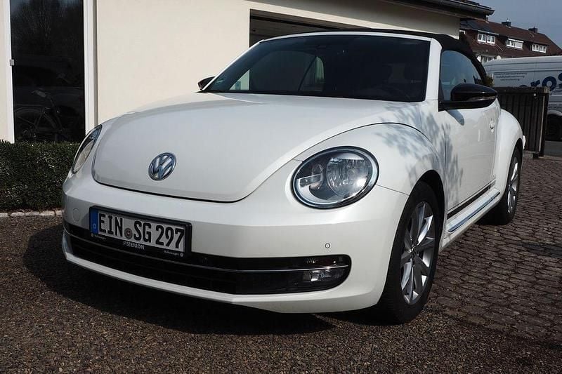 Gebraucht VW Beetle CLUB 105 PS (77 kW) 2016 Weiß Kleinwagen