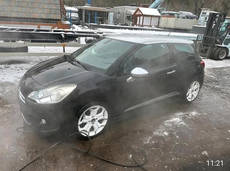 Gebraucht Citroën DS 140 PS (102 kW) 2011 Schwarz Kleinwagen